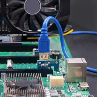 Karta rozszerzeń Riser Qoltec PCI-E 1x-16x | USB 3.0 | SATA/PCI-E 6pin